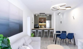 H&O Diamond Complex Sea View Apartment